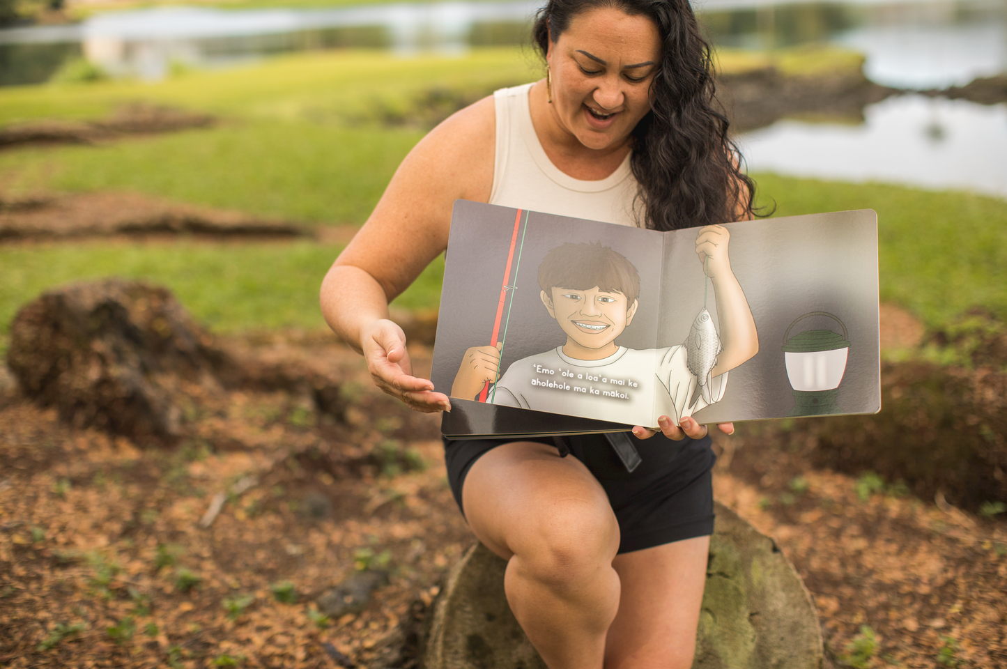 Holoholo Me Pāpā - Hawaiian language board books