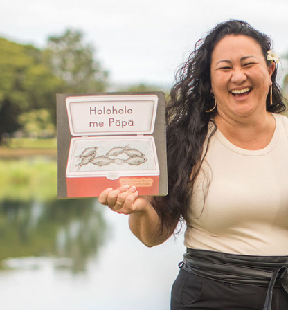 Holoholo Me Pāpā - Hawaiian language board book